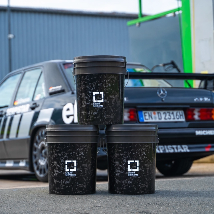 liquid-elements-wiadro-detailingowe-grit-guard-carbon-mercedes.png